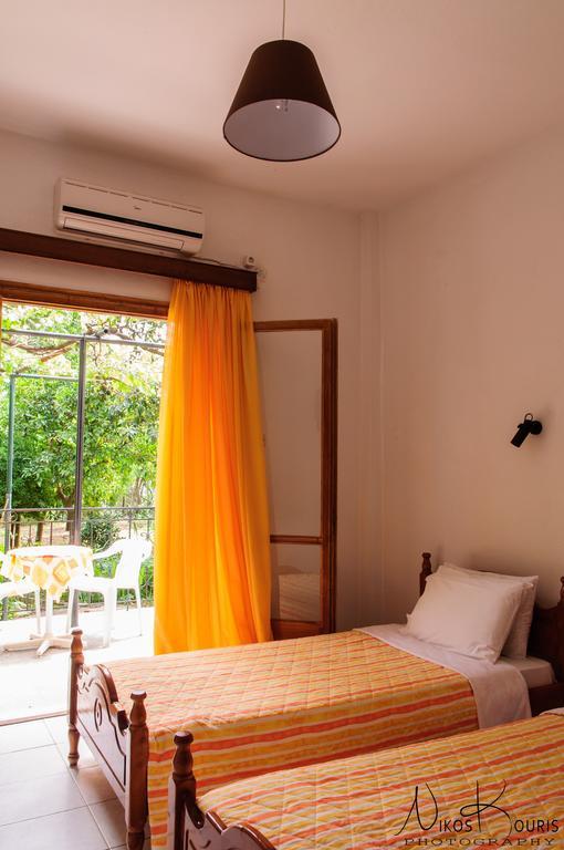 بلاتانياس Drivas Apartments الغرفة الصورة